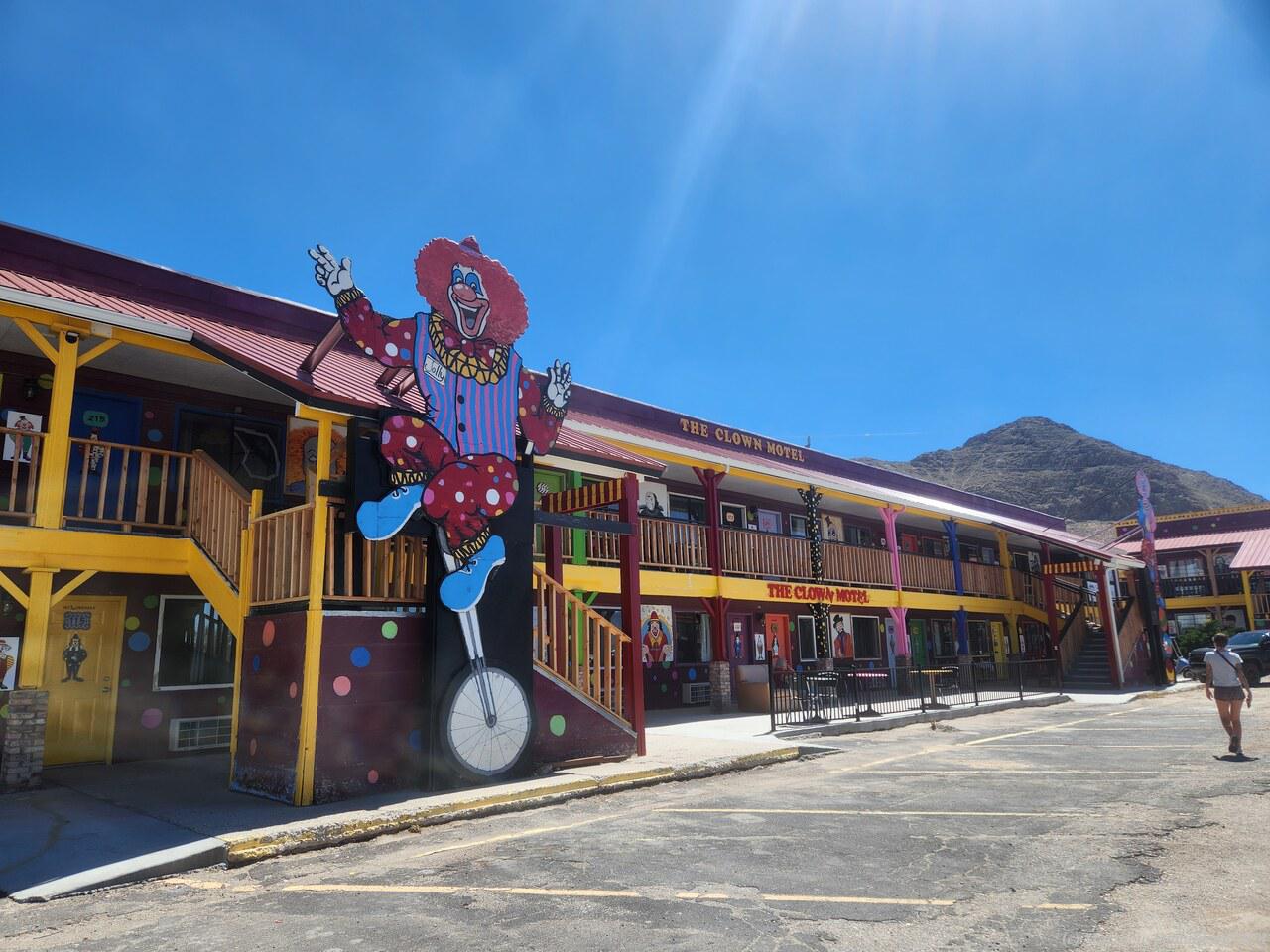 Clown Motel